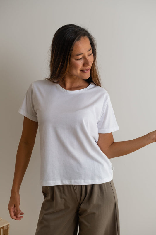 Camiseta Básica Hombre [moda sostenible Canaria] – MIA Moda Regenerativa